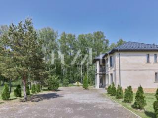 2-этажный дом, 301 м², 12 соток