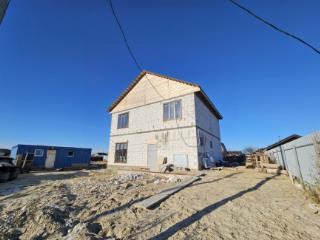 2-этажный коттедж, 211 м², 10 соток