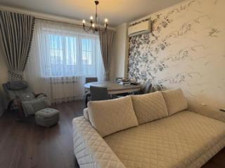 2-комн. квартира, 80 м², 12/12 этаж