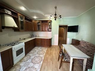 2-комн. квартира, 70 м², 4/6 этаж
