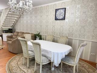 3-этажный таунхаус, 200 м²