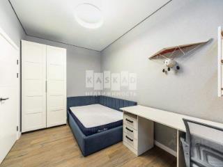3-этажный дом, 160 м²