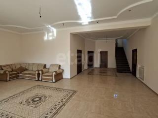  дом, 385 м², 9 соток