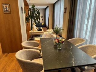 3-комн. квартира, 198 м², 2/12 этаж