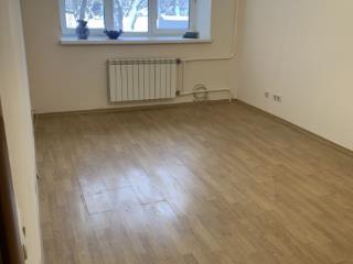 2-комн. квартира, 68 м², 1/5 этаж