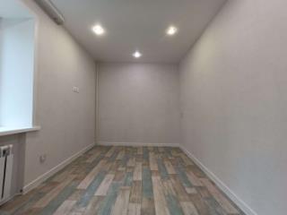 2-комн. квартира, 42 м², 3/5 этаж