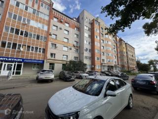 3-комн. квартира, 100 м², 1/9 этаж