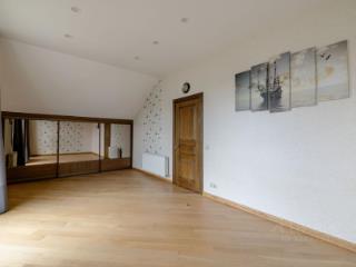 2-этажный дом, 234 м², 9.1 соток