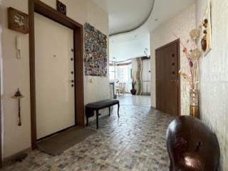 4-комн. квартира, 117.3 м², 7/18 этаж