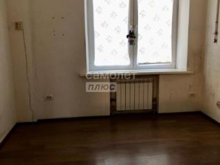 3-комн. квартира, 70 м², 2/5 этаж