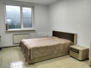 3-этажный дом, 500.3 м², 10.4 соток