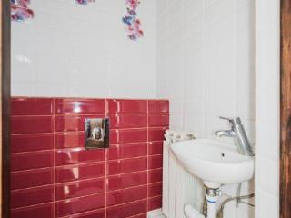 3-этажный дом, 194.8 м², 10 соток