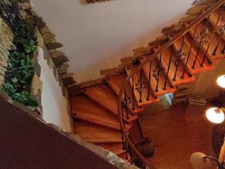  коттедж, 300 м², 7 соток