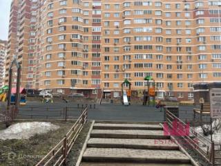 2-комн. квартира, 67.4 м², 2/17 этаж