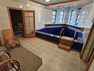  дом, 450 м², 18 соток