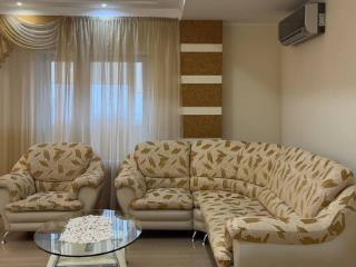 3-комн. квартира, 130 м², 10/13 этаж