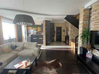 3-комн. квартира, 184 м², 17/18 этаж
