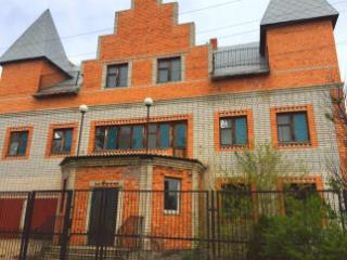 3-этажный дом, 608.1 м², 21.8 сотка