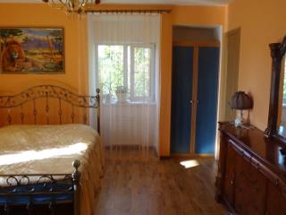 2-этажный дом, 399.5 м², 1200 соток