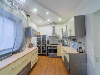 2-этажный дом, 194.9 м², 6 соток
