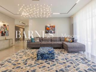 2-этажный дом, 600 м², 15 соток