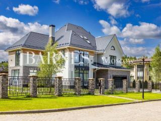 2-этажный дом, 600 м², 15 соток