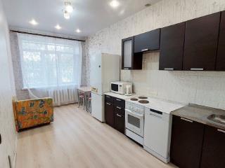 1-комн. квартира, 42 м², 1/4 этаж