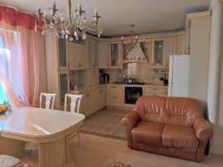 3-этажный дом, 253 м², 4.3 сотки