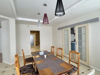 3-этажный дом, 268.8 м², 8.2 соток