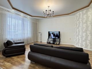3-этажный дом, 268.8 м², 8.2 соток