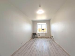 3-комн. квартира, 76.3 м², 4/4 этаж