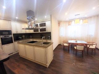 2-этажный коттедж, 200 м², 9 соток