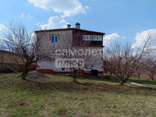 3-этажный дом, 258 м², 15 соток