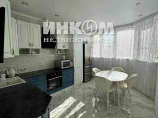 3-комн. квартира, 82 м², 4/17 этаж