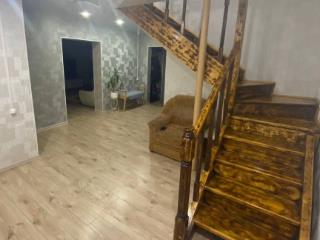  дом, 200 м², 12 соток