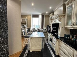 2-комн. квартира, 58 м², 8/19 этаж