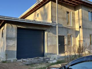  дом, 180 м², 10 соток