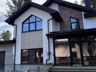  дом, 316 м², 21 сотка