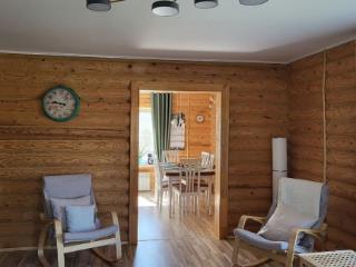  дом, 160 м², 15 соток