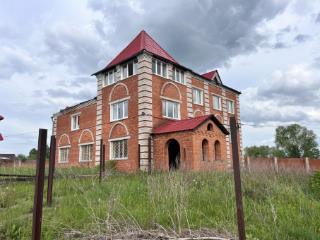 3-этажный коттедж, 360 м², 30 соток