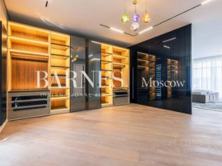 2-этажный дом, 600 м², 15 соток