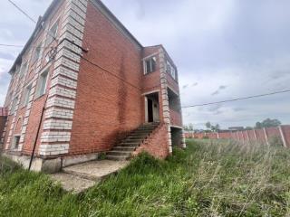 3-этажный коттедж, 360 м², 30 соток