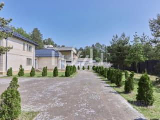 2-этажный дом, 301 м², 12 соток