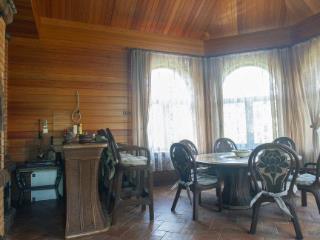  коттедж, 700 м², 48.9 соток