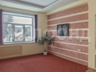  дом, 340 м², 7.6 соток