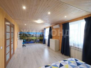  дом, 157.1 м², 7.8 соток