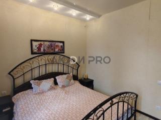  дом, 320 м², 10 соток