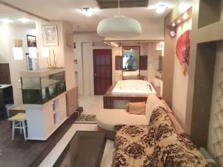 2-комн. квартира, 82 м², 2/4 этаж