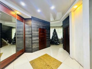 3-этажный коттедж, 341 м², 7 соток