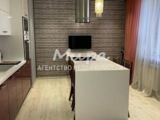 2-комн. квартира, 728 м², 8/17 этаж